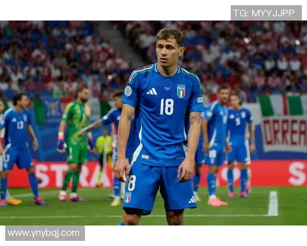 意大利足球明星豪宅全景展示奢华生活与独特风格的完美结合 意大利足球明星豪宅全景展示奢华生活与独特风格的完美结合