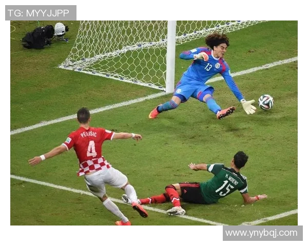 足球明星神手盘点那些让人惊叹的扑救与进球瞬间